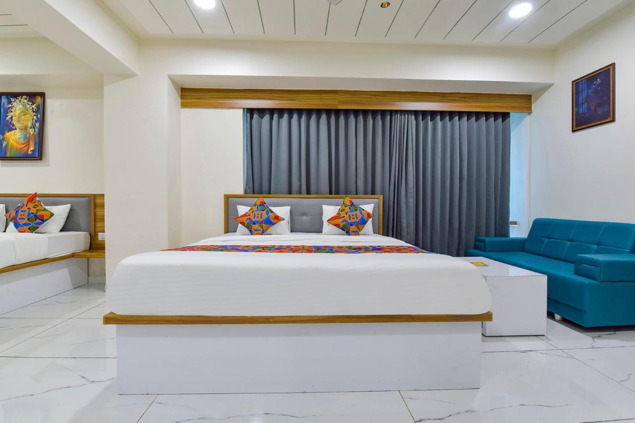 Fabhotel Bliss Ahmadábád Kültér fotó