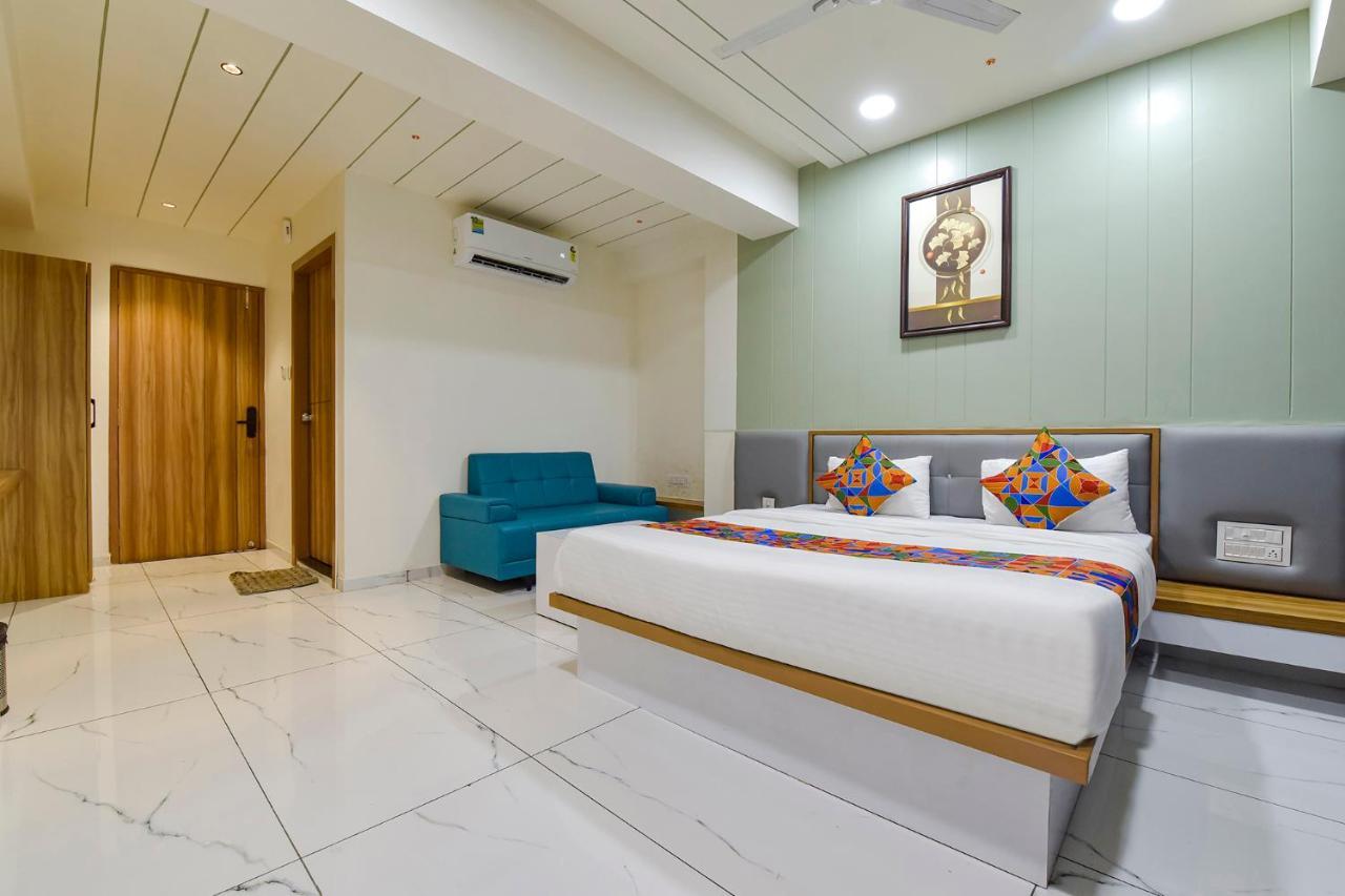 Fabhotel Bliss Ahmadábád Kültér fotó