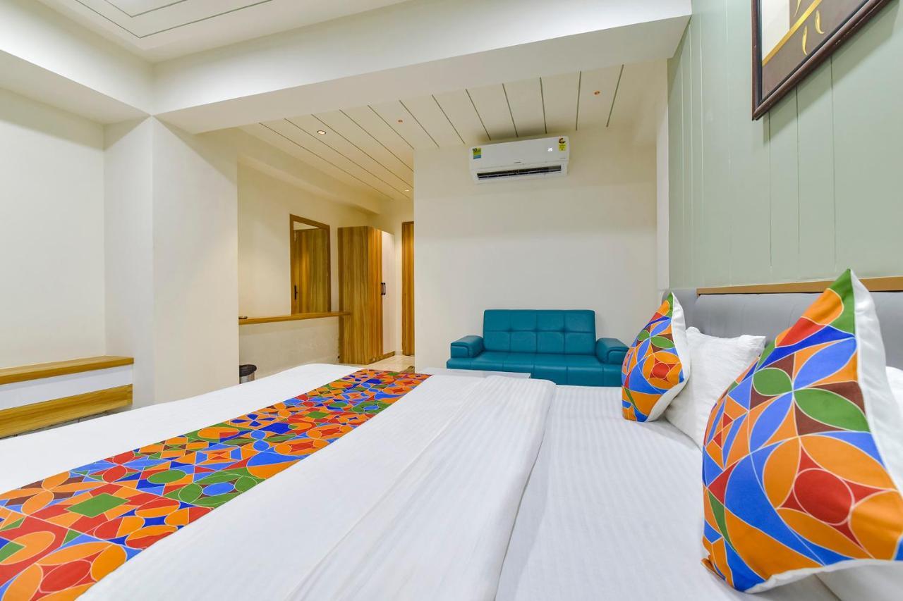 Fabhotel Bliss Ahmadábád Kültér fotó