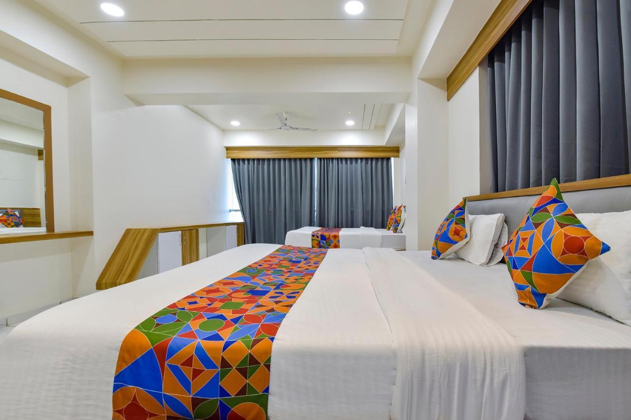 Fabhotel Bliss Ahmadábád Kültér fotó