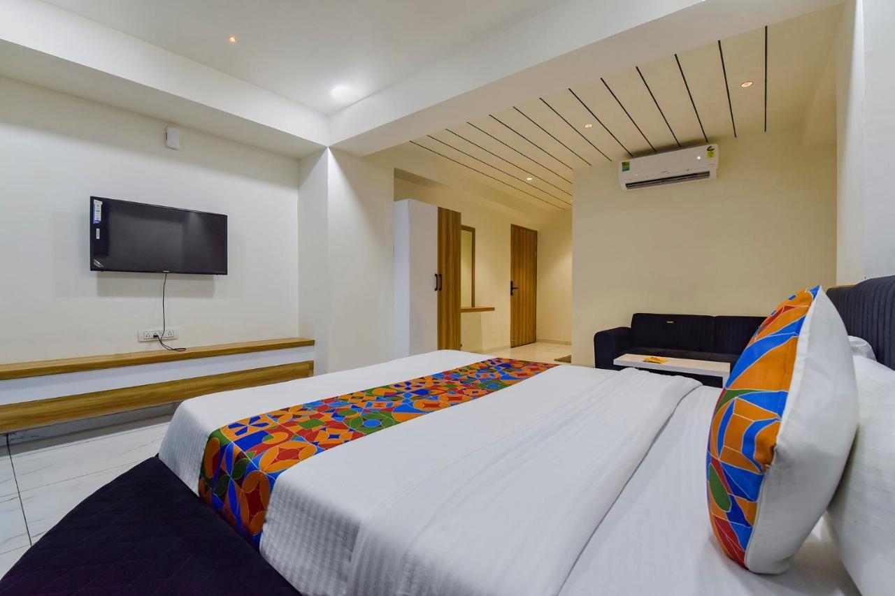 Fabhotel Bliss Ahmadábád Kültér fotó